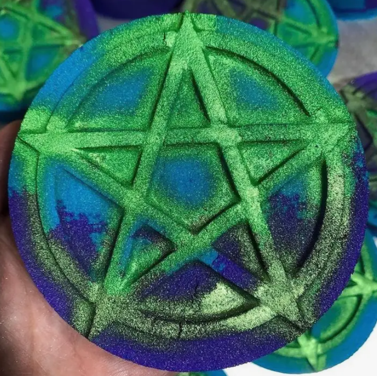Pentagram Bath Bomb (Blue/Purple/Green)
